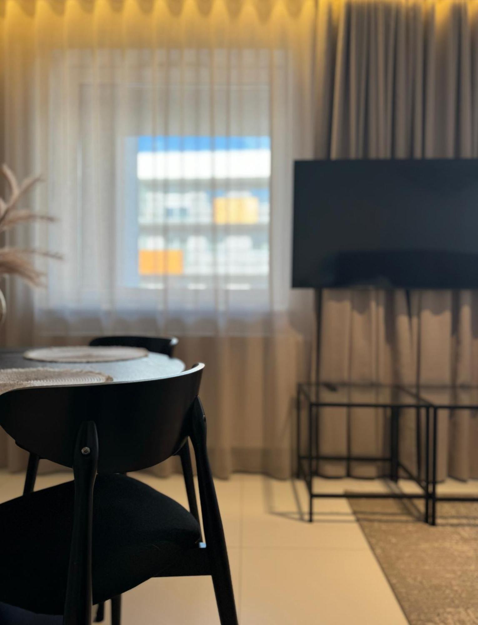 Zurawia 18.11 Apartment โควอบเซก ภายนอก รูปภาพ