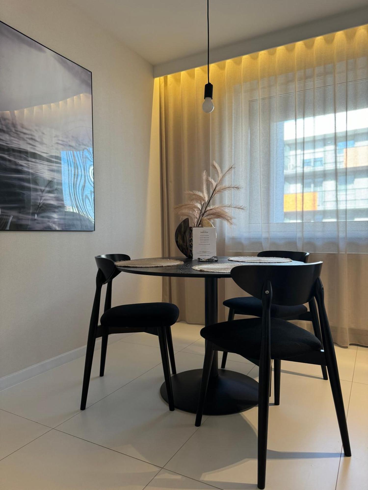 Zurawia 18.11 Apartment โควอบเซก ภายนอก รูปภาพ